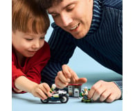 LEGO City 60455 Pościg na motocyklu policyjnym - 1331640 - zdjęcie 7
